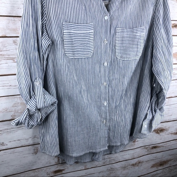 Style & Co stripe hi low crochet button back top - Picture 4 of 8